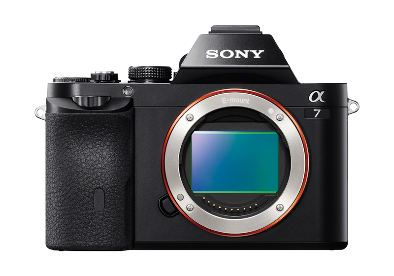 Illustration for article titled Sony A7 and A7r: Mirrorless Cameras Have (Finally!) Gone Full-Frame